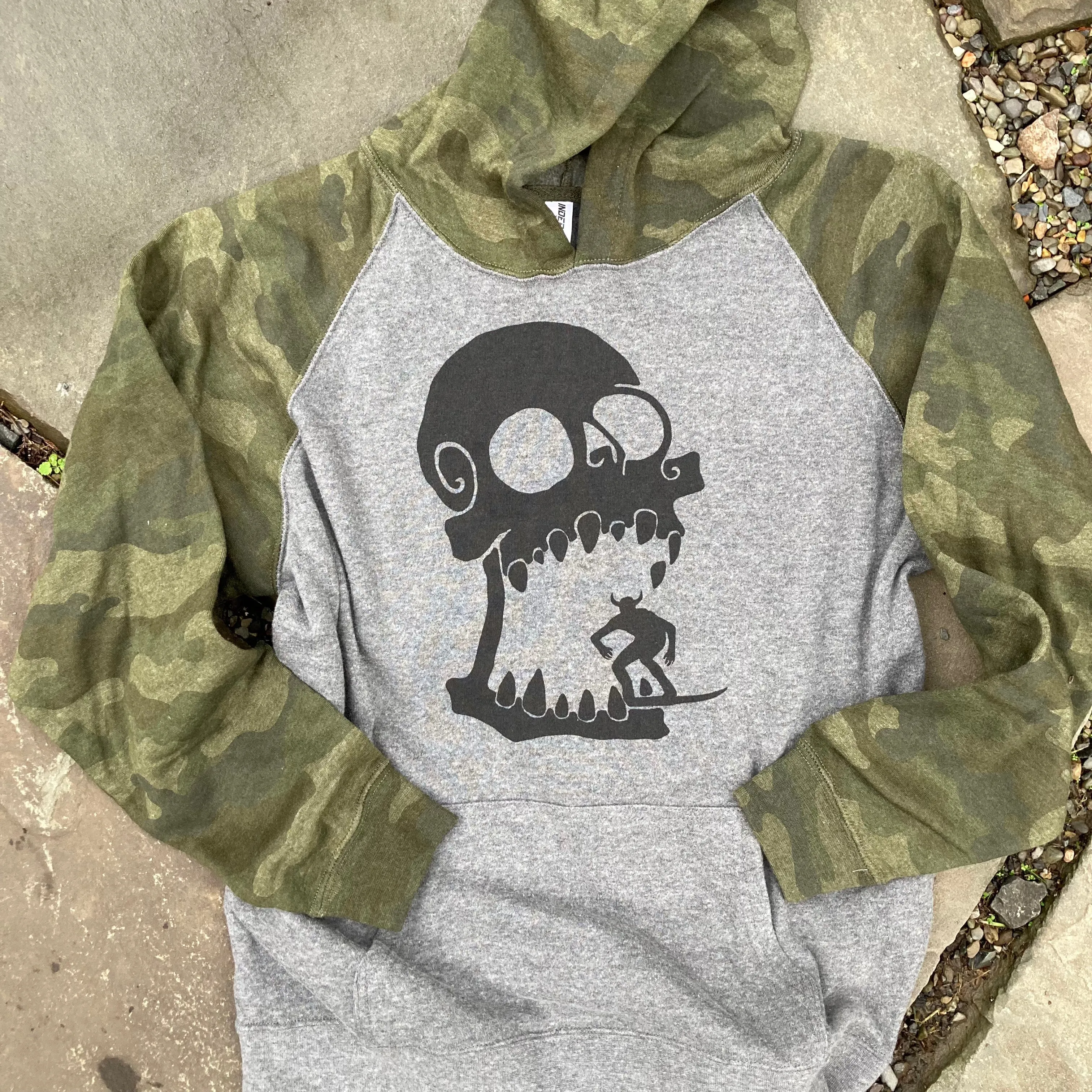 Skull Surfer youth hoodie